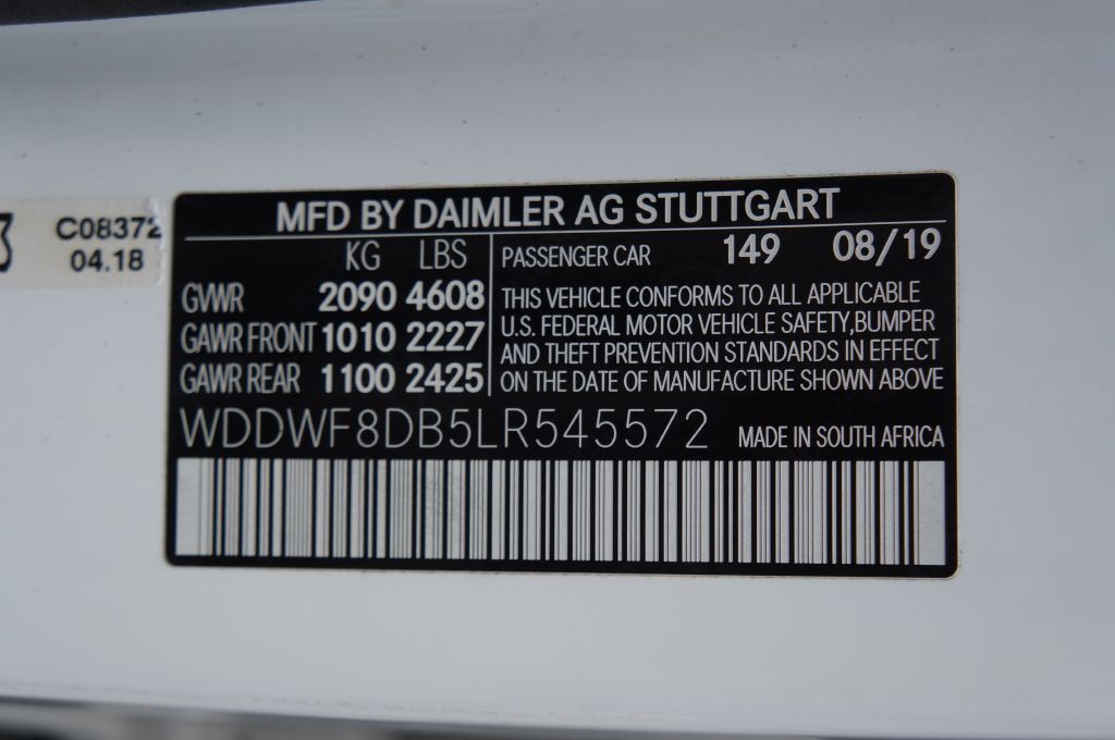 Photo 37 of this MERCEDES-BENZ C-CLASS