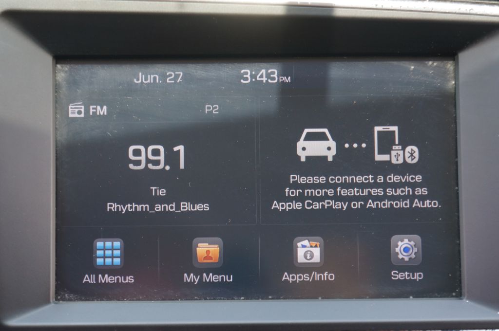 Photo 26 of this HYUNDAI ELANTRA SE