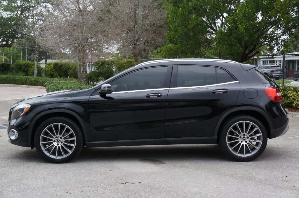 Photo 6 of this MERCEDES-BENZ GLA 250