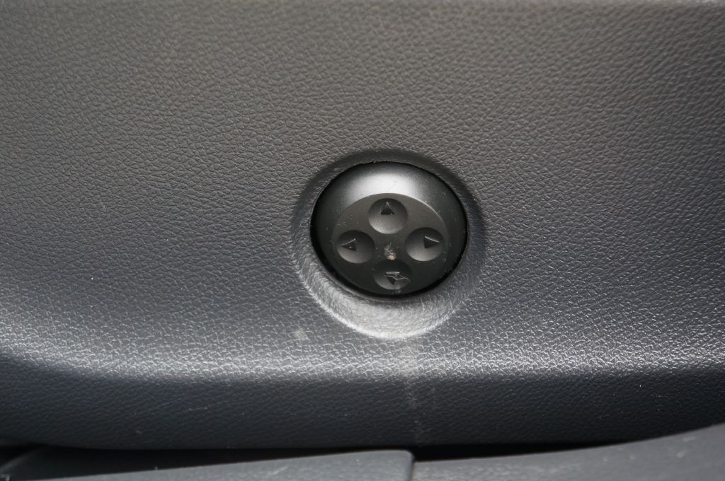 Photo 24 of this MERCEDES-BENZ GLA 250