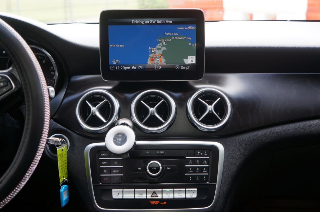 Photo 30 of this MERCEDES-BENZ GLA 250