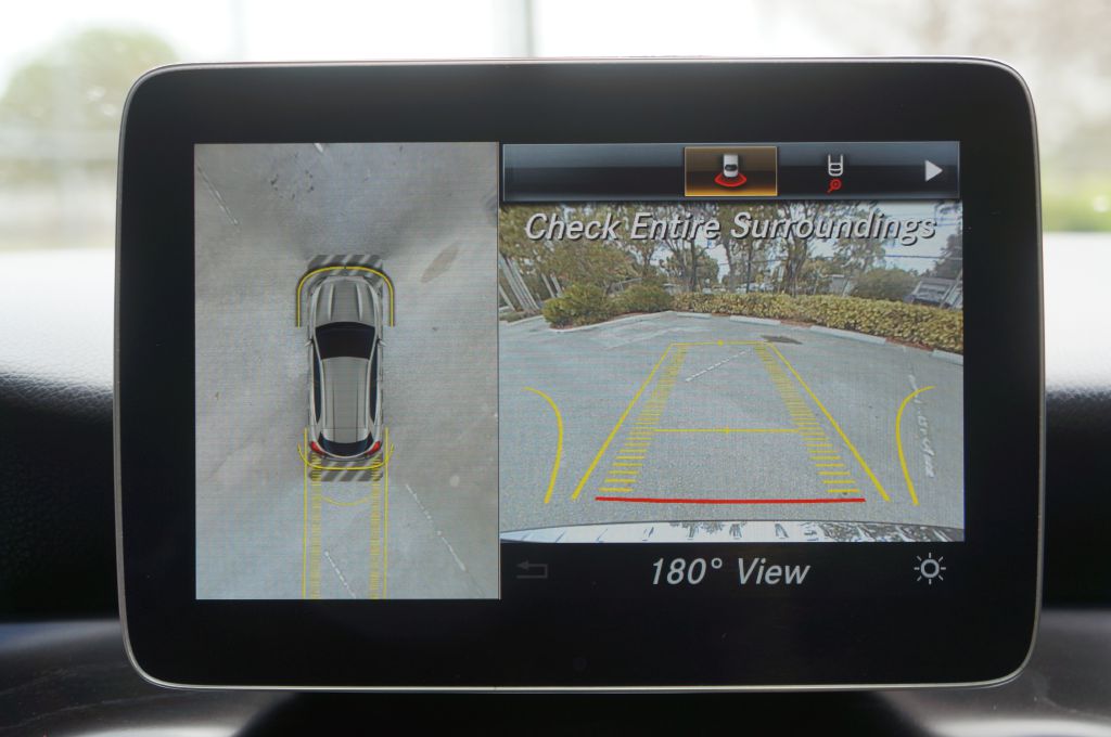 Photo 32 of this MERCEDES-BENZ GLA 250