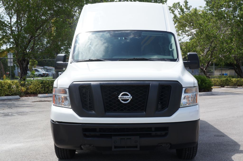 Photo 3 of this NISSAN NV 2500 S HD HR