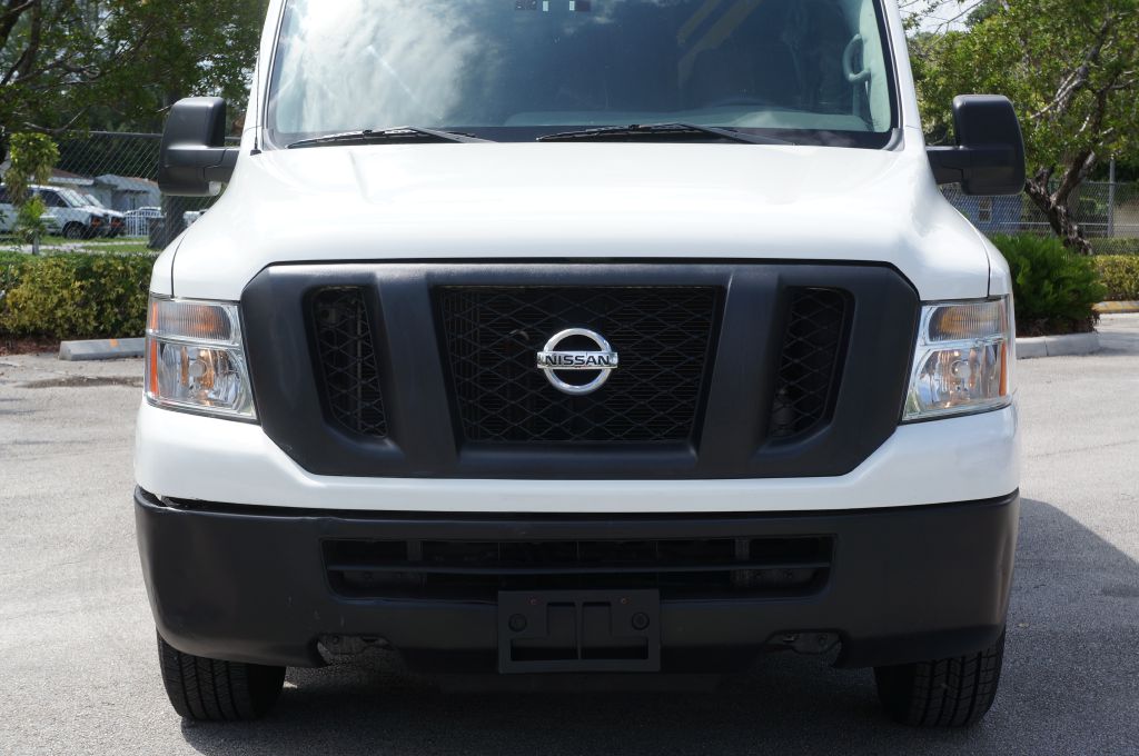 Photo 6 of this NISSAN NV 2500 S HD HR