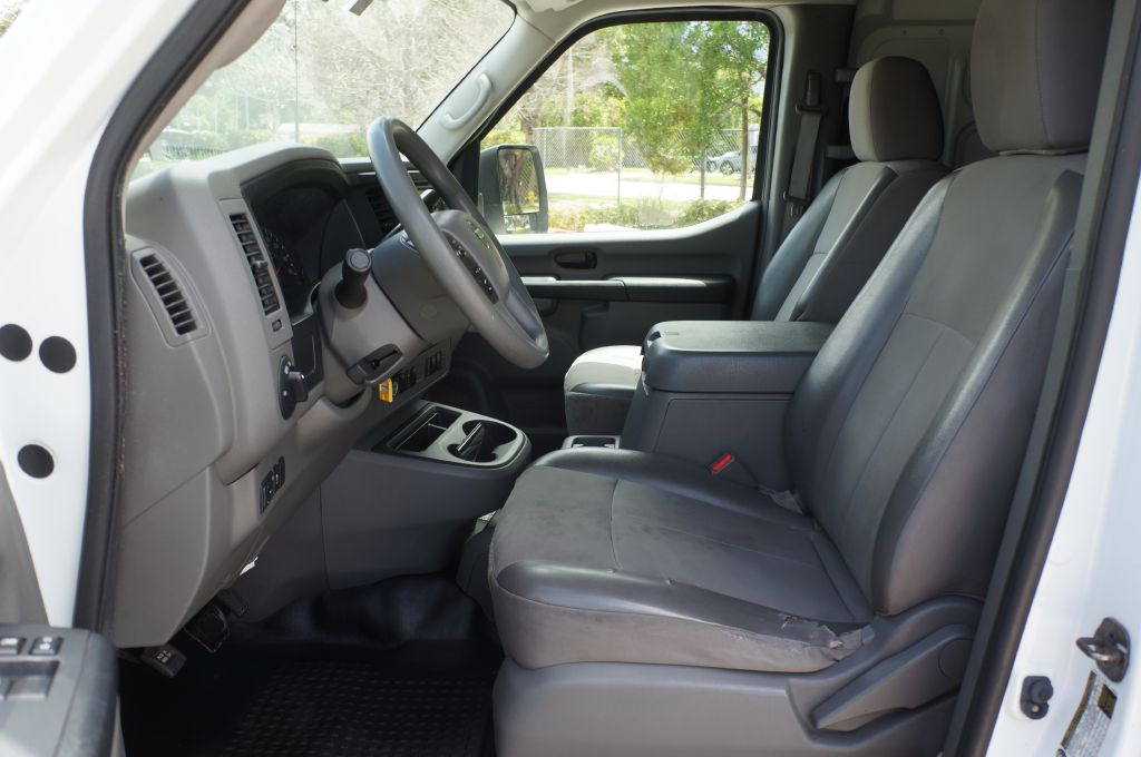 Photo 25 of this NISSAN NV 2500 S HD HR