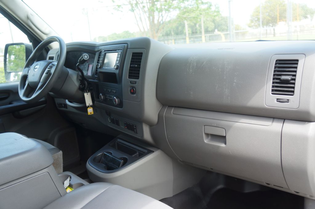Photo 28 of this NISSAN NV 2500 S HD HR