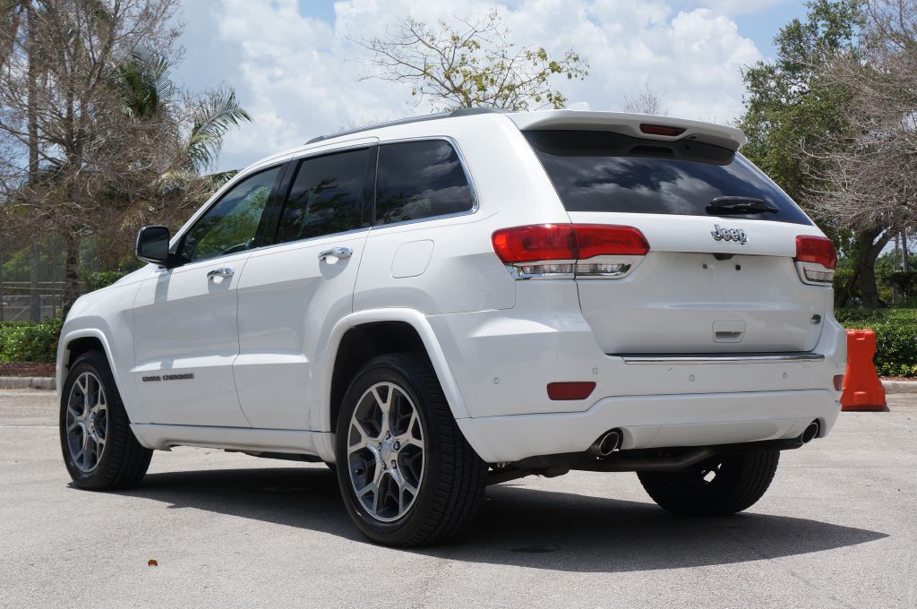 Photo 7 of this JEEP GRAND CHEROKEE