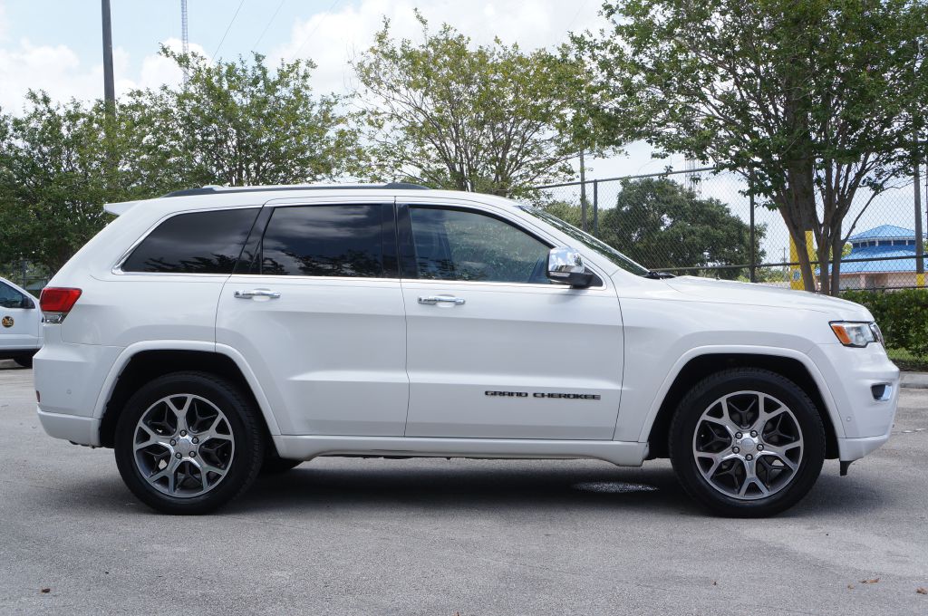 Photo 12 of this JEEP GRAND CHEROKEE