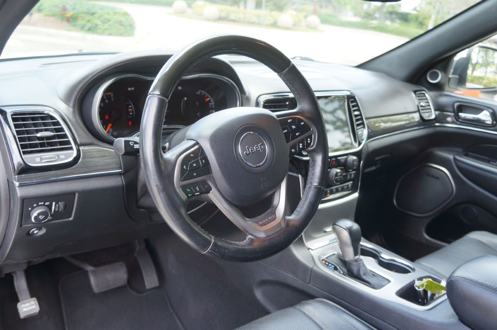 Photo 21 of this JEEP GRAND CHEROKEE