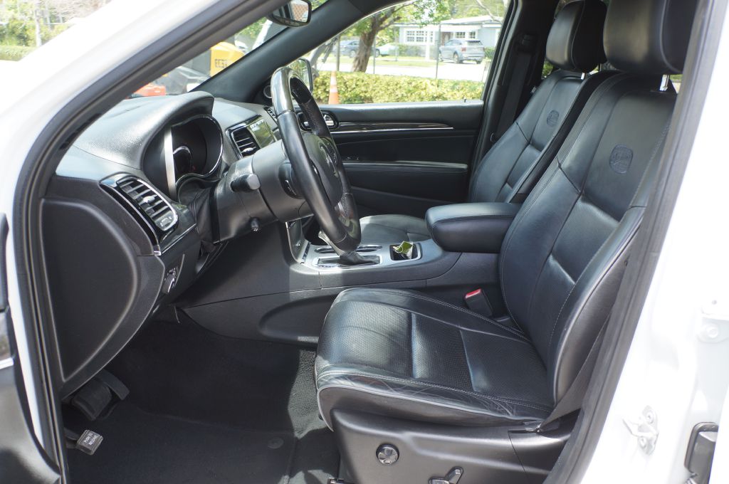 Photo 22 of this JEEP GRAND CHEROKEE