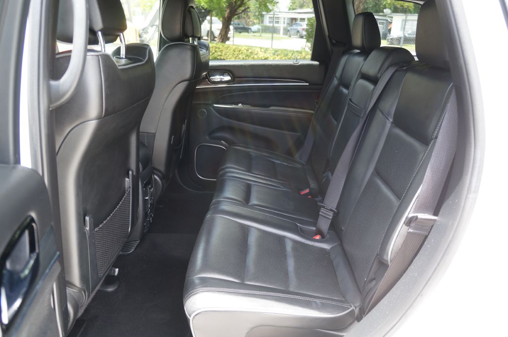 Photo 26 of this JEEP GRAND CHEROKEE