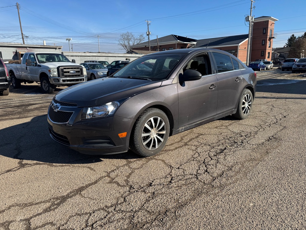2011 Chevrolet Cruze 4-Door Sedan 2LS's photo