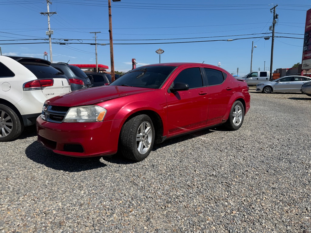 2013 Dodge Avenger SE's photo