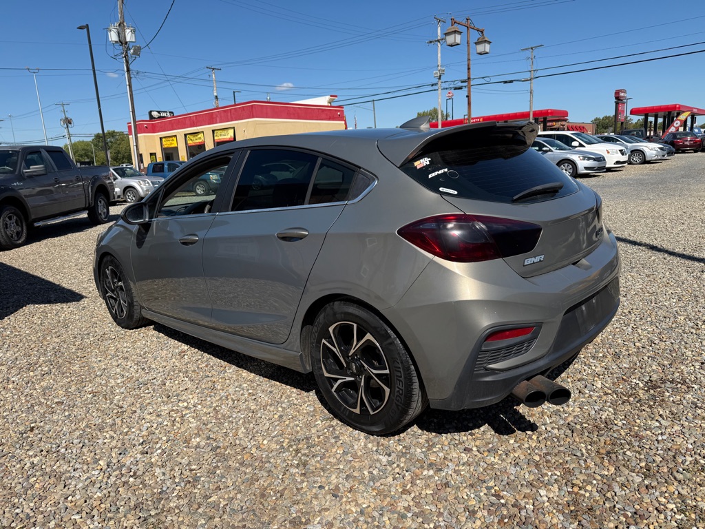 Additional photo of vehicle.