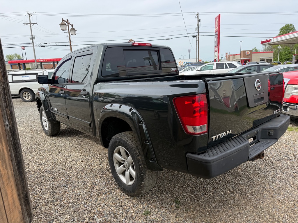 Additional photo of vehicle.