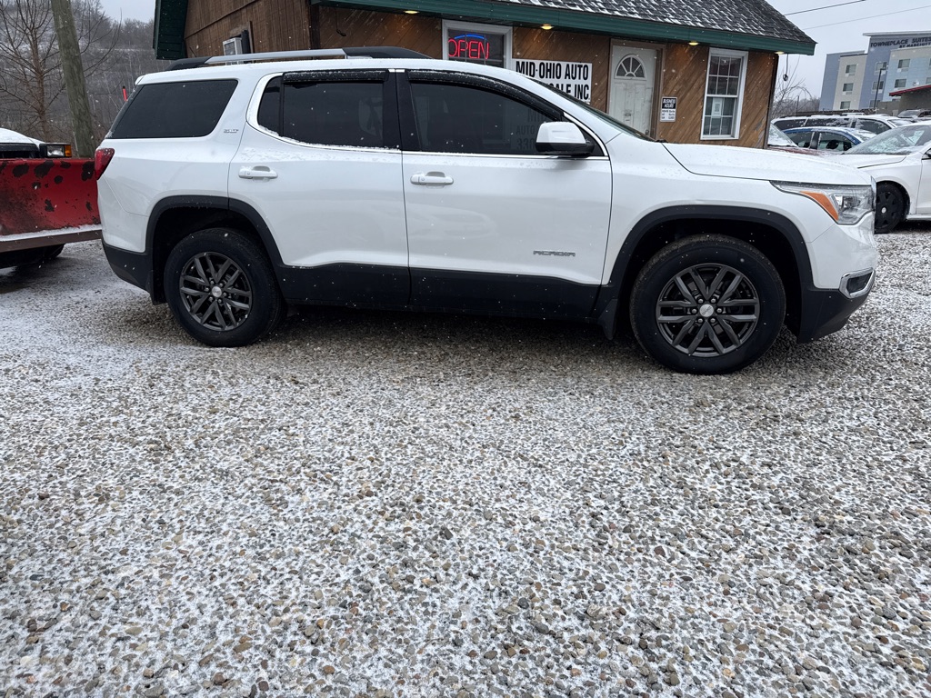 Additional photo of vehicle.