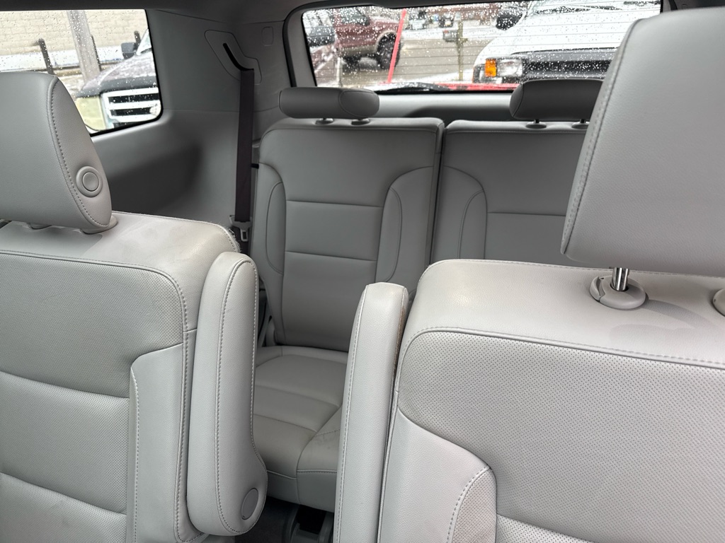 Additional photo of vehicle.