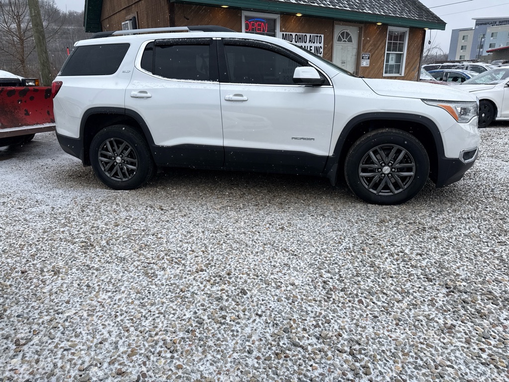 Additional photo of vehicle.