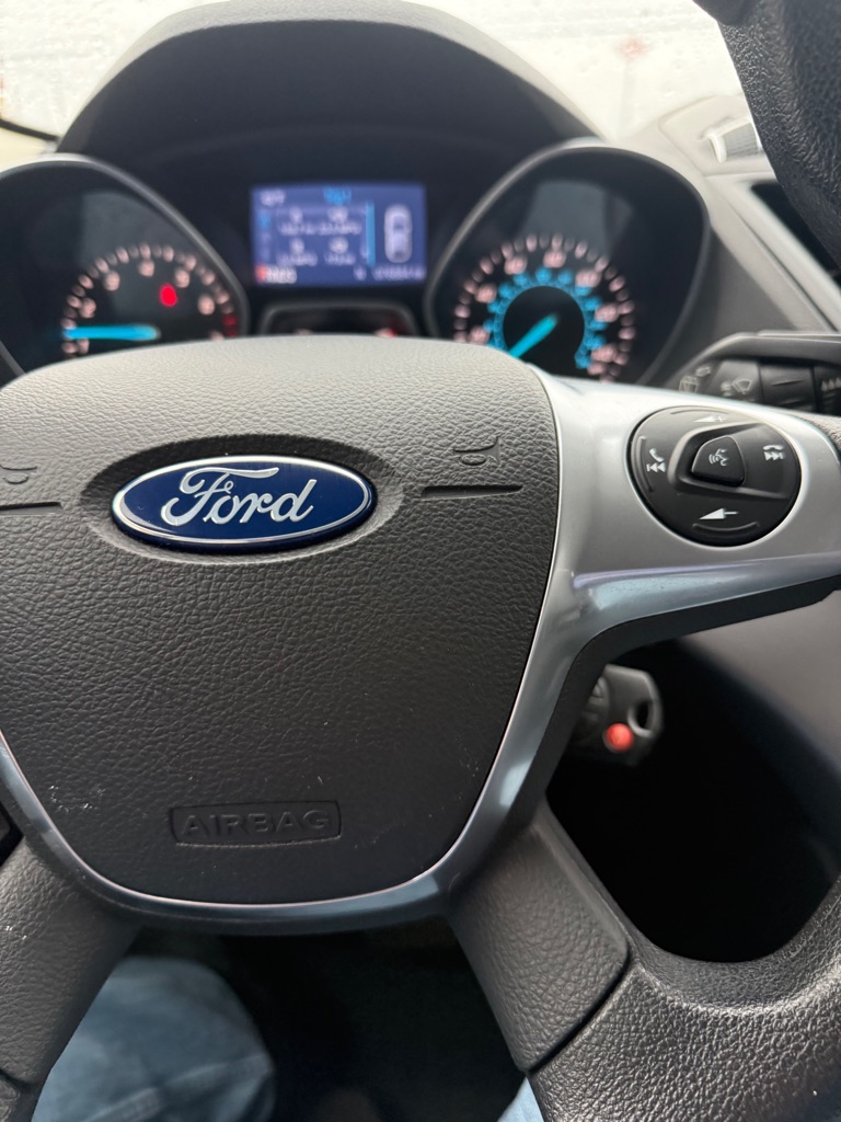 Additional photo of vehicle.