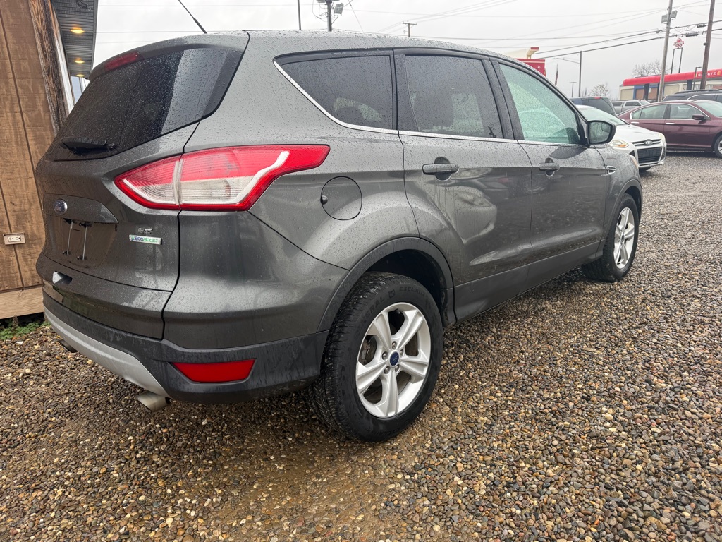 Additional photo of vehicle.