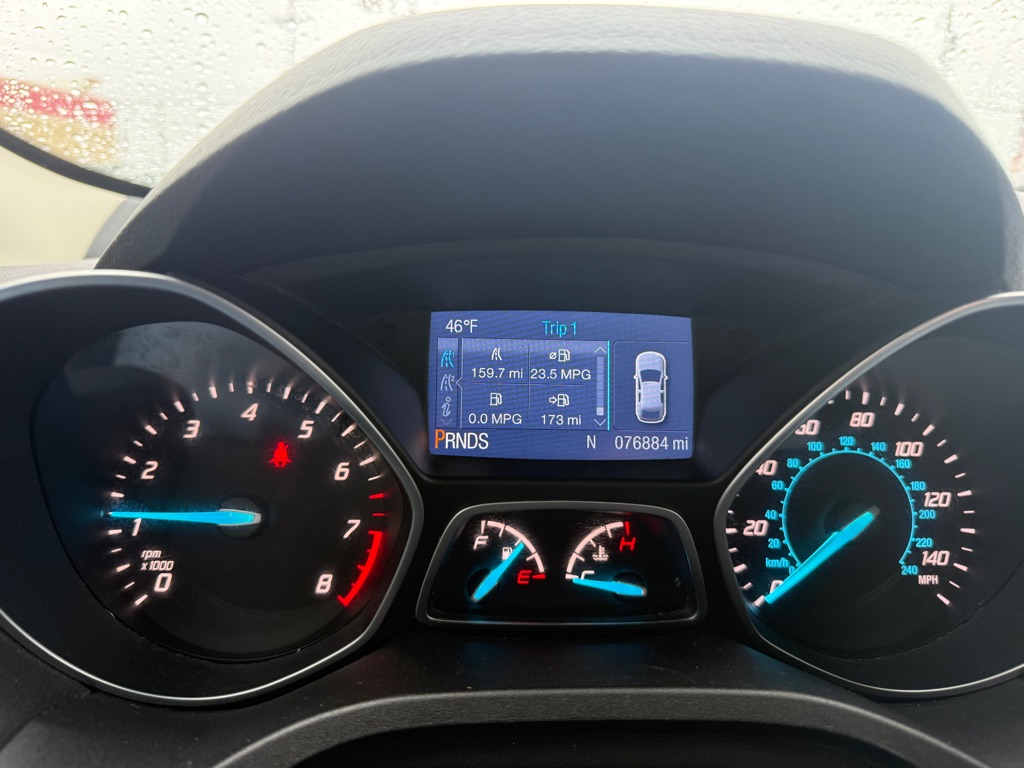 Additional photo of vehicle.