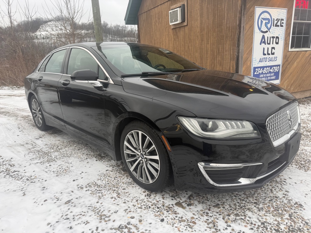 Additional photo of vehicle.