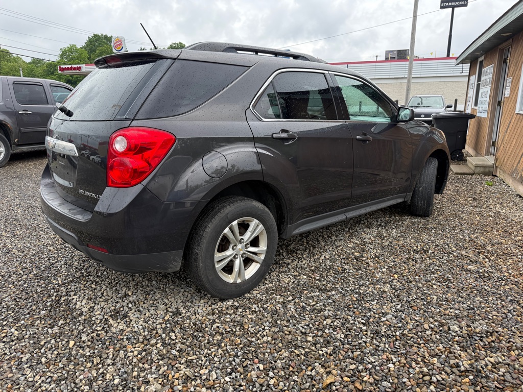 Additional photo of vehicle.