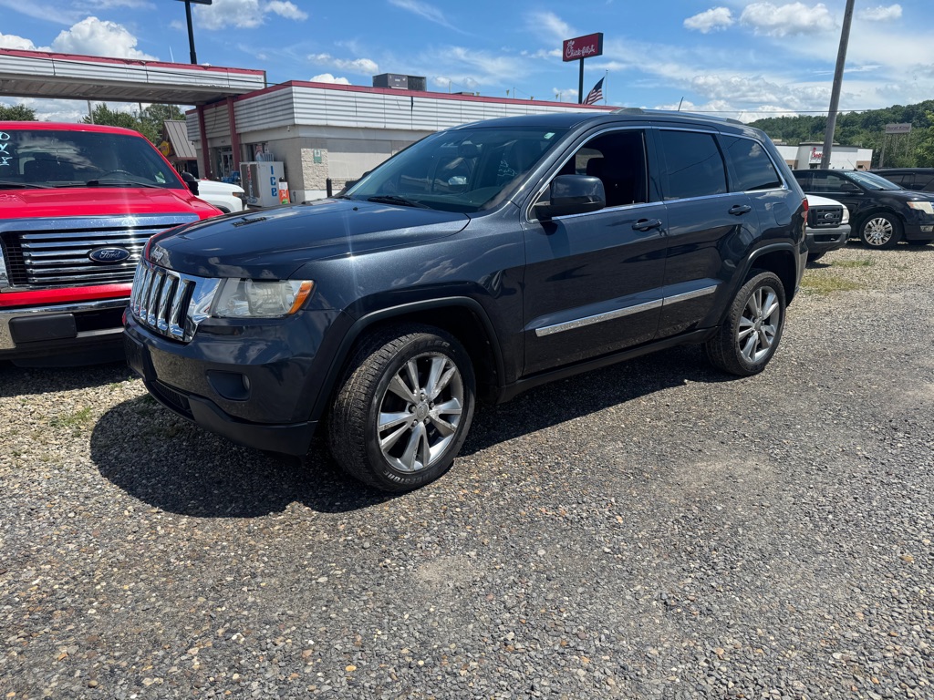 2013 Jeep Grand Cherokee Laredo 4WD's photo