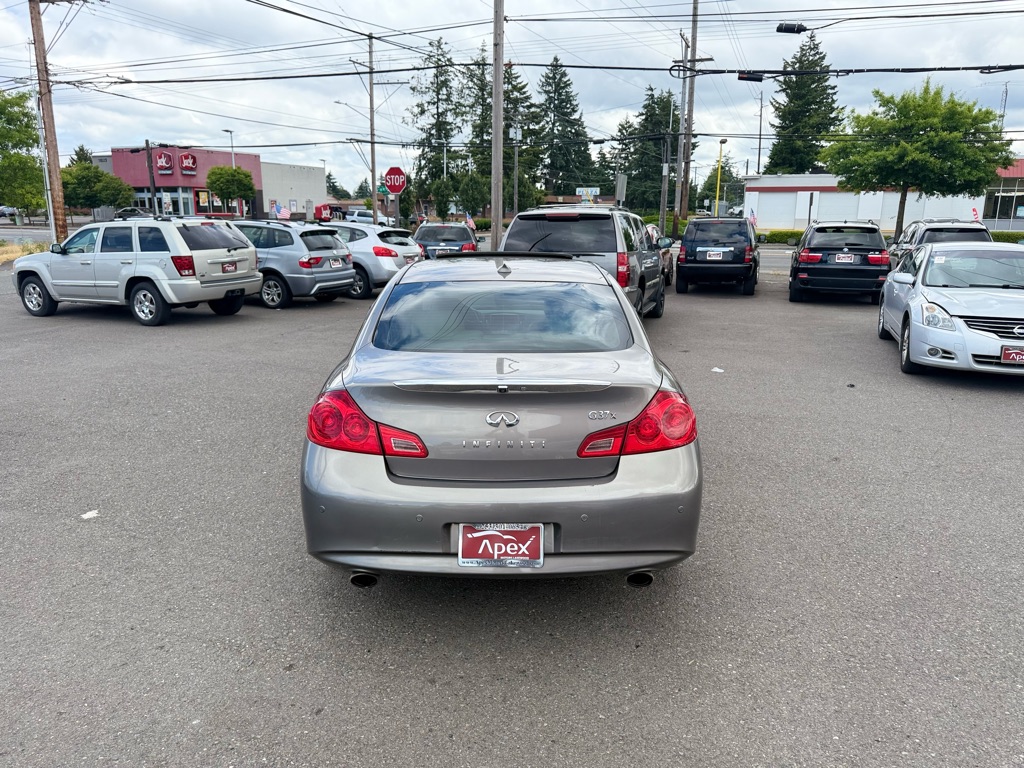 Photo 8 of this INFINITI G37 SEDAN
