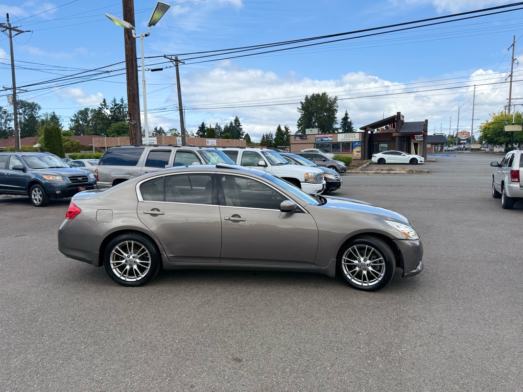 Photo 6 of this INFINITI G37 SEDAN