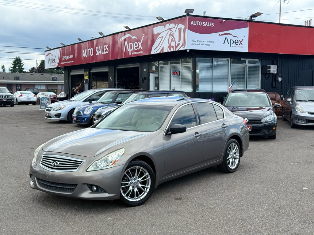 Photo 2 of this INFINITI G37 SEDAN