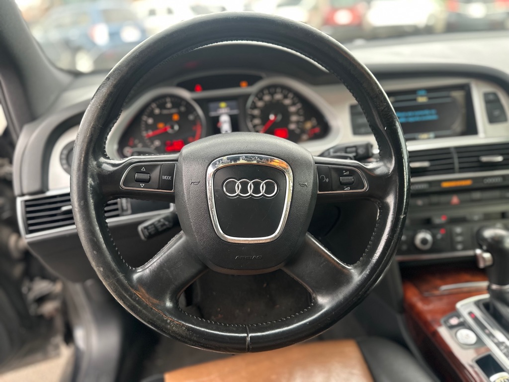 Photo 14 of this AUDI A6