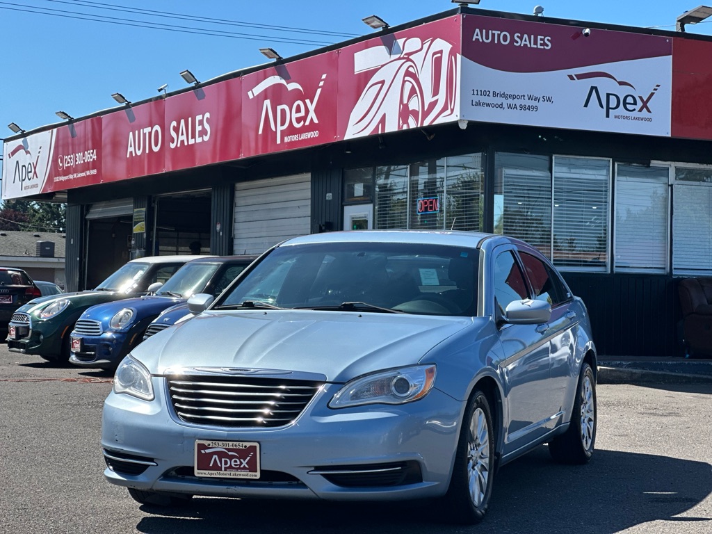 2013 CHRYSLER 200