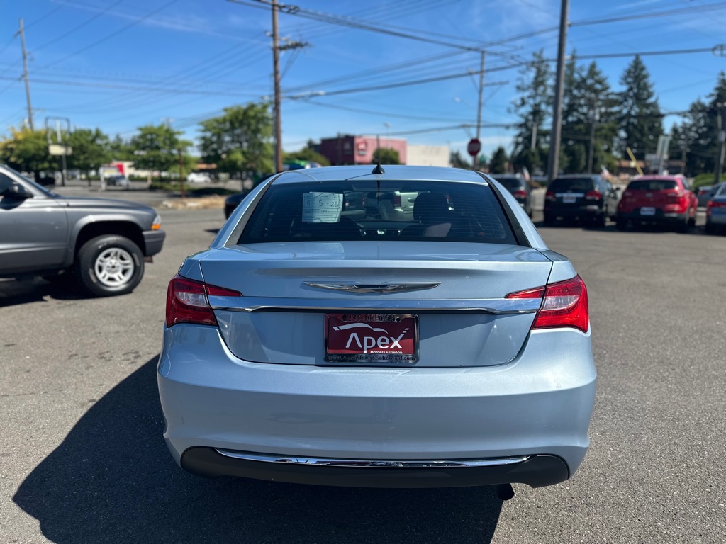 Photo 6 of this CHRYSLER 200