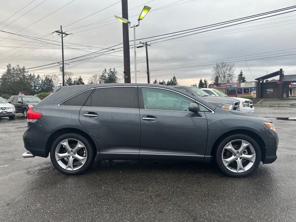 Photo 4 of this TOYOTA VENZA
