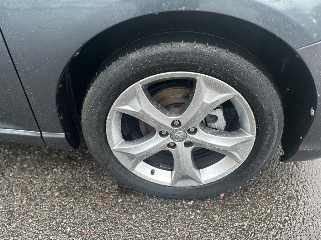 Photo 25 of this TOYOTA VENZA