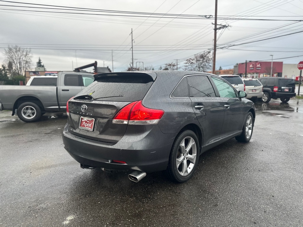 Photo 5 of this TOYOTA VENZA