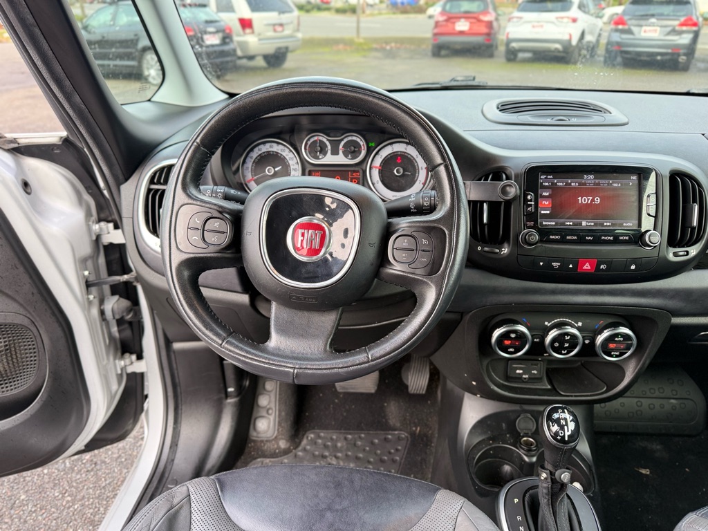 Photo 13 of this FIAT 500L