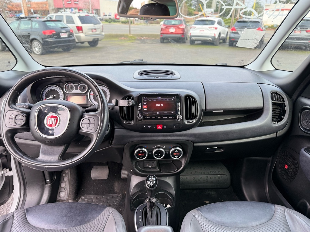 Photo 12 of this FIAT 500L