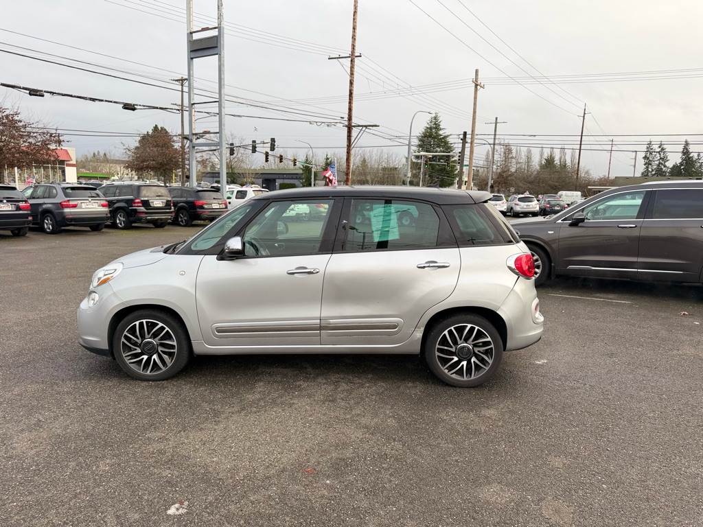 Photo 9 of this FIAT 500L