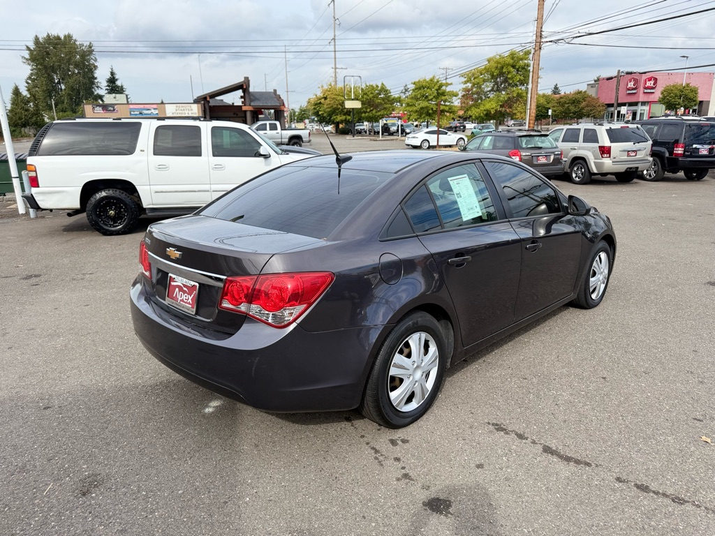 Photo 6 of this CHEVROLET CRUZE