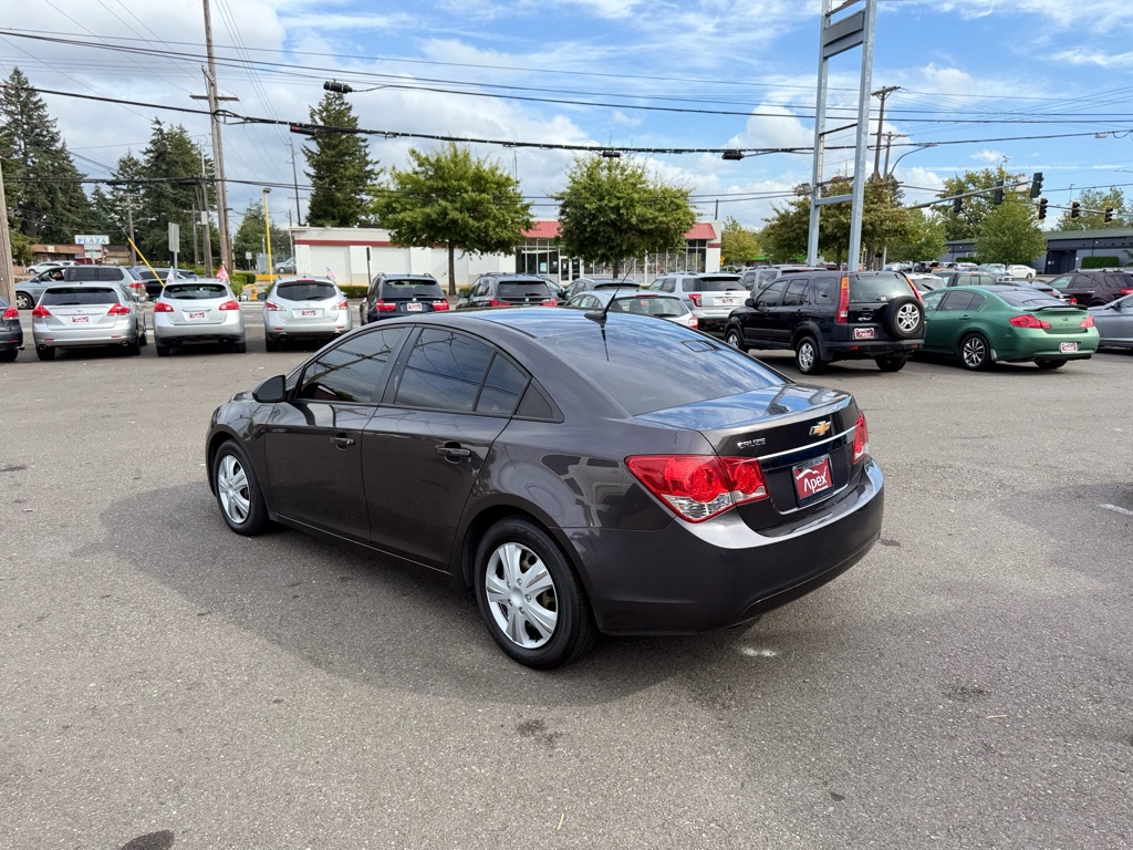 Photo 8 of this CHEVROLET CRUZE