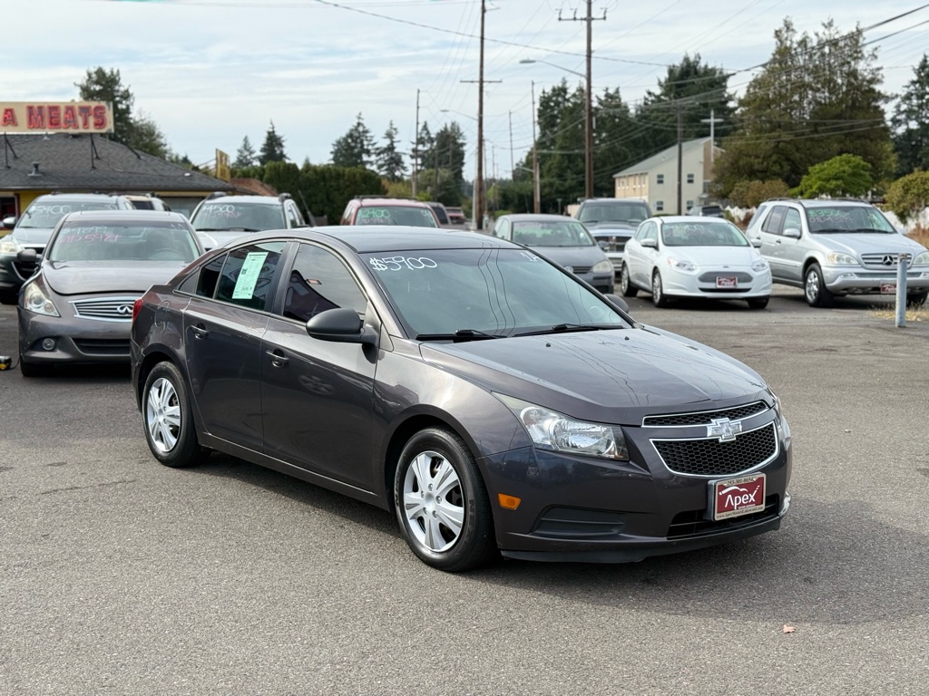 Photo 4 of this CHEVROLET CRUZE