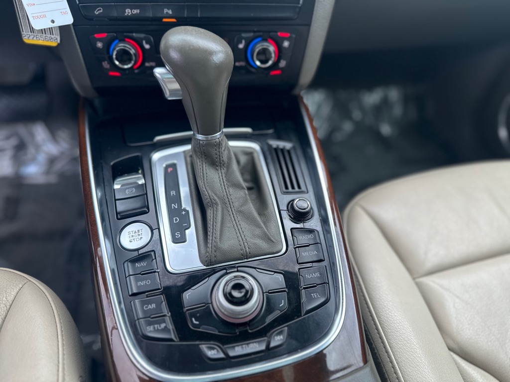 Photo 18 of this AUDI Q5