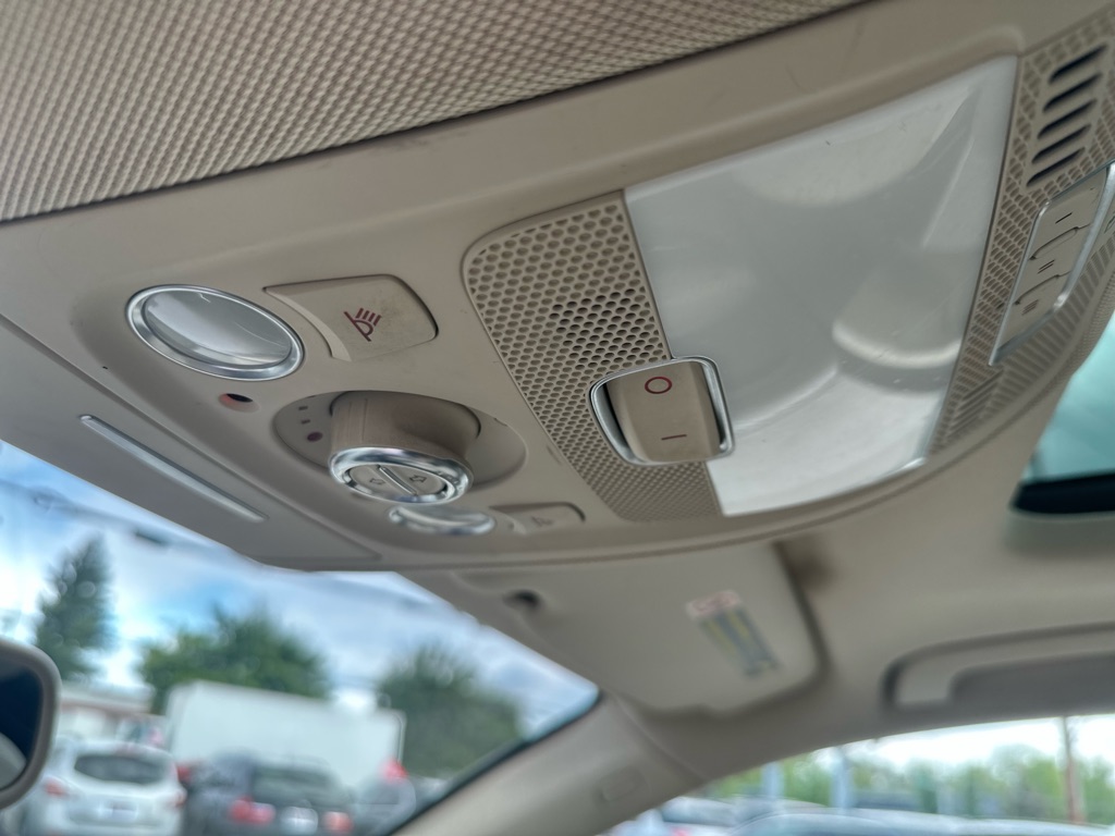 Photo 21 of this AUDI Q5