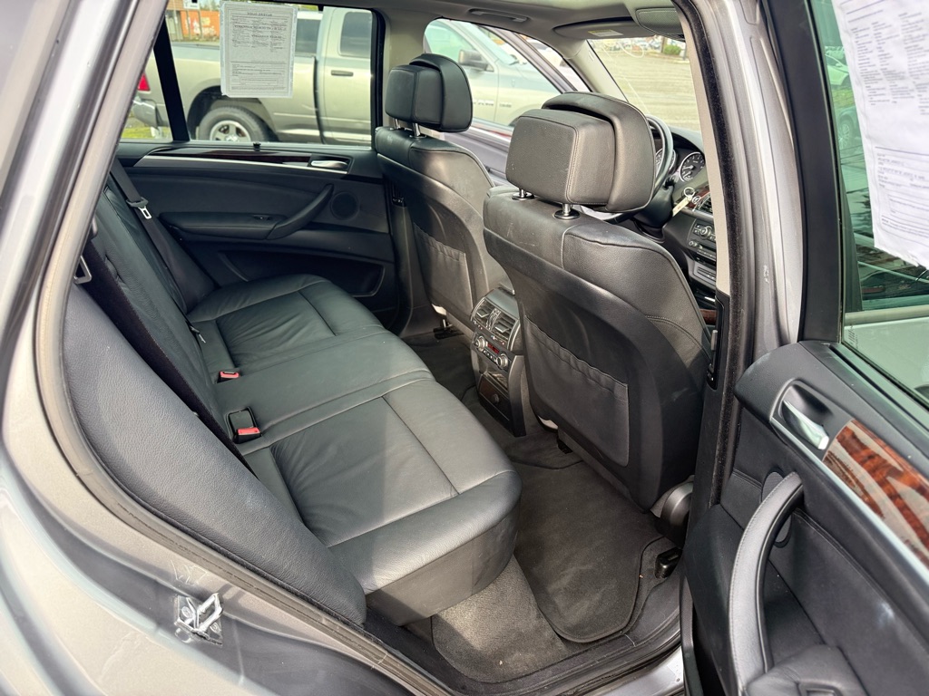 Photo 18 of this BMW X5
