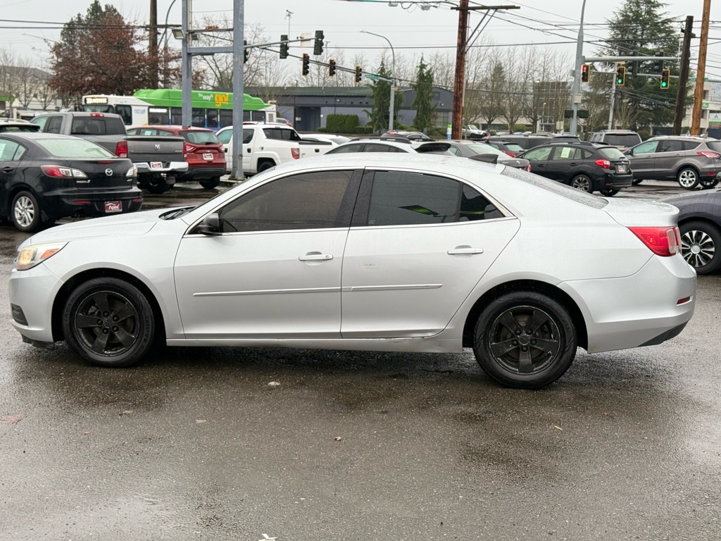 Photo 10 of this CHEVROLET MALIBU