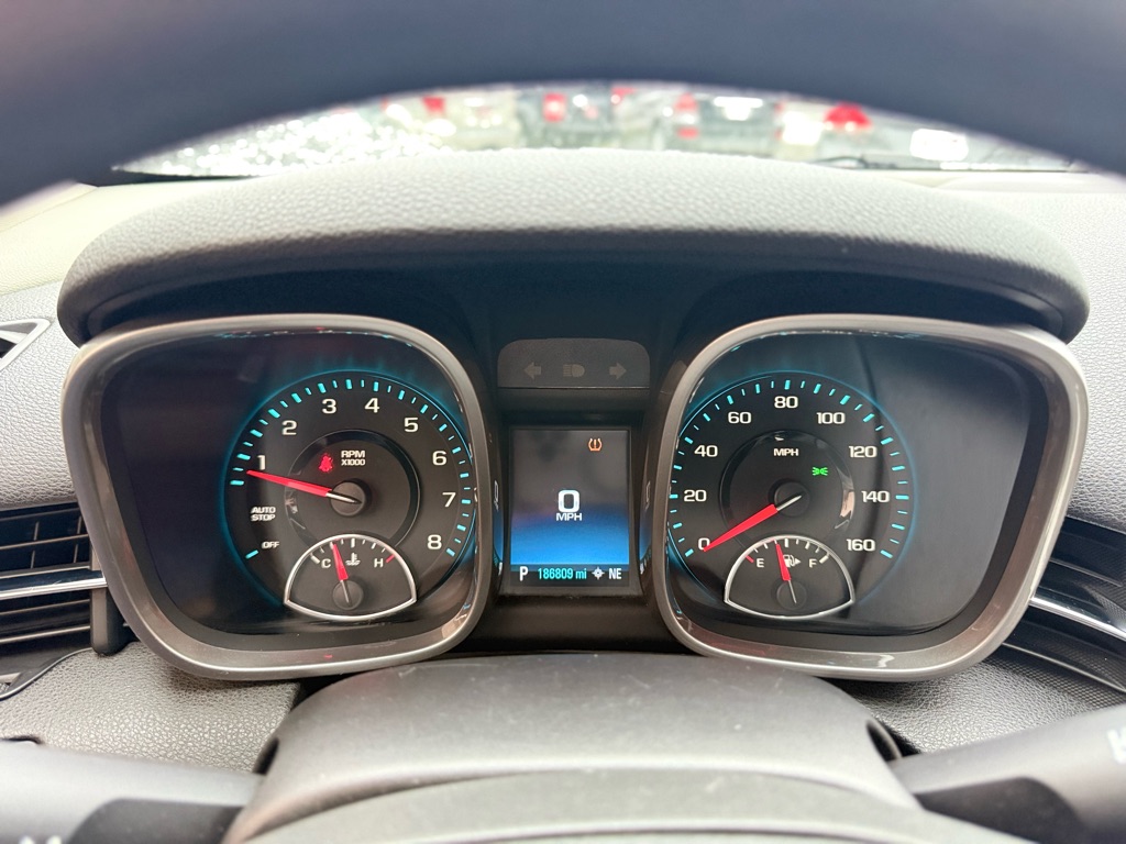 Photo 20 of this CHEVROLET MALIBU