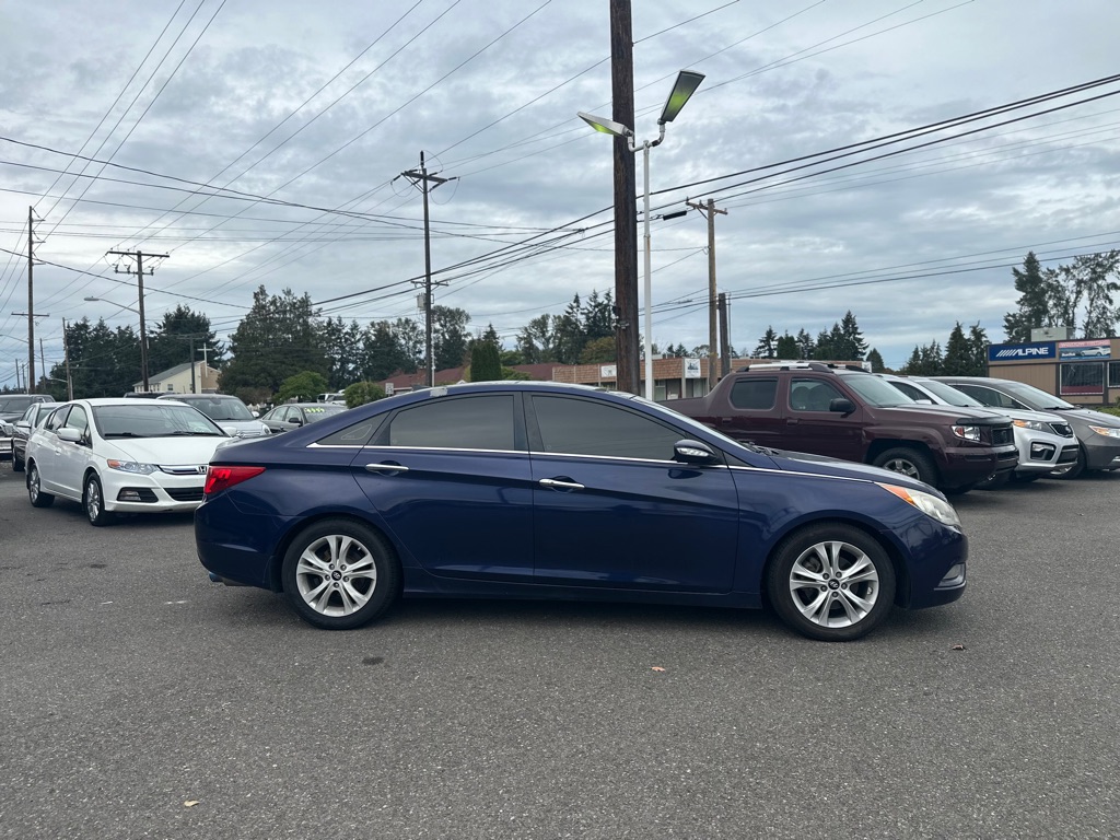 Photo 31 of this HYUNDAI SONATA