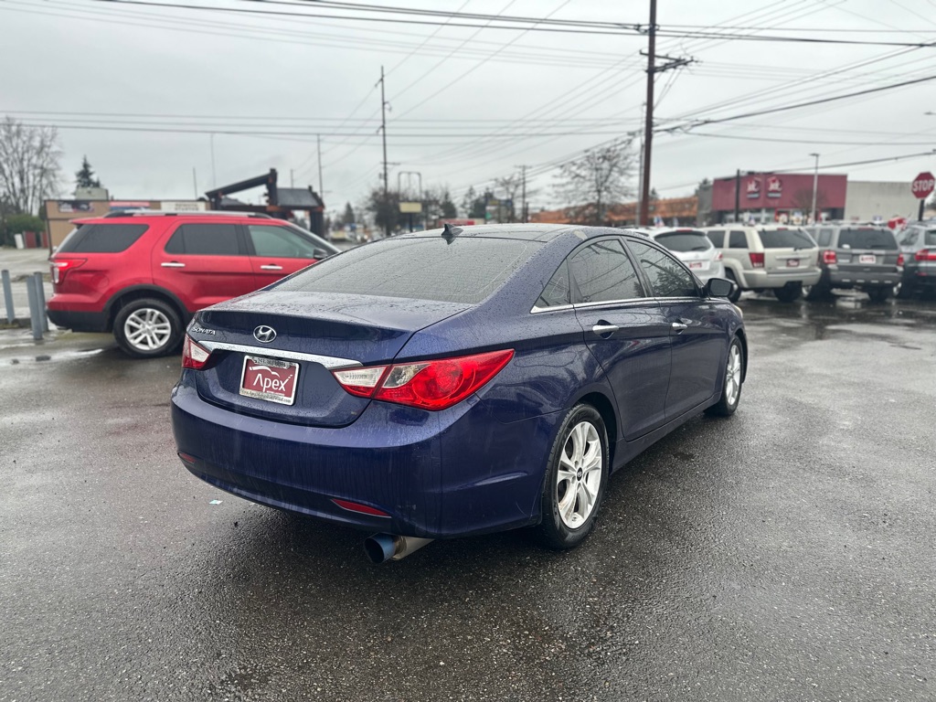 Photo 3 of this HYUNDAI SONATA